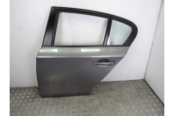 GRIS PUERTA TRASERA IZQUIERDA BMW SERIE 1 BERLINA (E81/E87) 118d 2010 GRIS 202322 BMW - 1