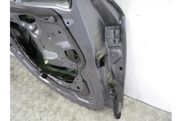 GRIS PUERTA TRASERA IZQUIERDA BMW SERIE 1 BERLINA (E81/E87) 118d 2010 GRIS 202322 BMW - 2