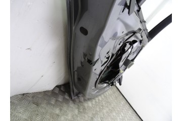 GRIS PUERTA TRASERA IZQUIERDA BMW SERIE 1 BERLINA (E81/E87) 118d 2010 GRIS 202322 BMW - 4