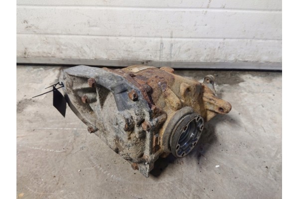 Complete differential BMW 3 E90 E91 3310 7566186 3 23 Car type passenger cars