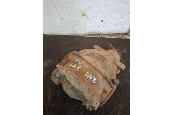 Rear differential Mercedes Benz E W211 A2303510508 Part manufacturer Mercedes Benz OE