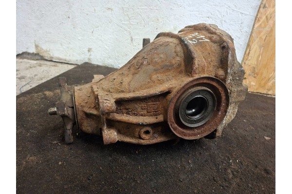 Rear differential Mercedes Benz E W211 A2303510508 Installation side multipurpose