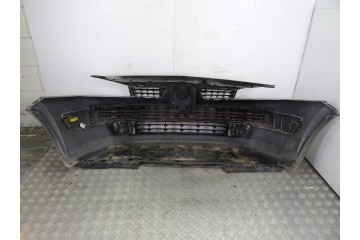 NEGRO PARAGOLPES DELANTERO RENAULT MEGANE II BERLINA 5P Authentique 2005 NEGRO 203123 RENAULT - 1