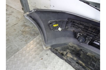 NEGRO PARAGOLPES DELANTERO RENAULT MEGANE II BERLINA 5P Authentique 2005 NEGRO 203123 RENAULT - 5