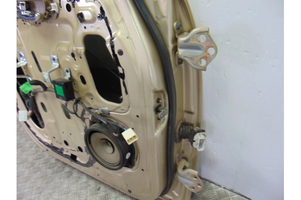 DORADA PUERTA DELANTERA IZQUIERDA SSANGYONG RODIUS Xdi Limited AWD 2006 DORADA 203649 SSANGYONG - 6