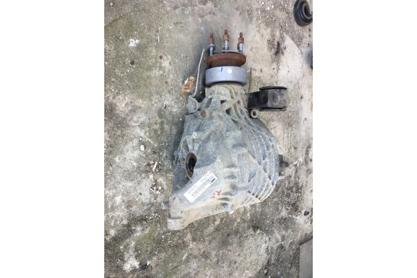 Maserati Ghibli 2016 Rear differential 670039125 T C Catalog number of the part Maserati Ghibli 2016 Tylny mechanizm roznicowy 6
