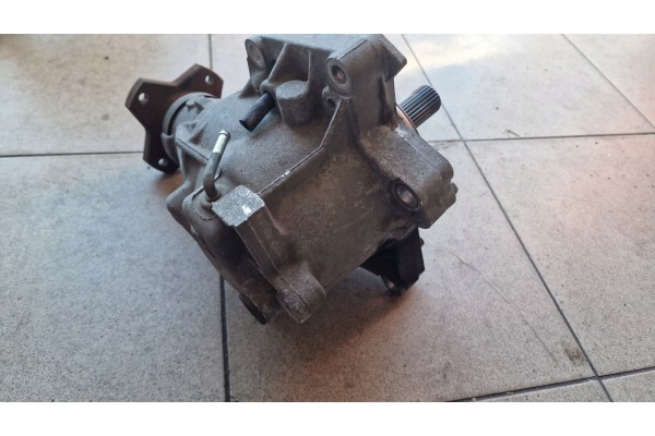 Bridge dyfer reducer angular transmission Nissan Qashqai j10 1 6 DCI Part manufacturer Nissan OE