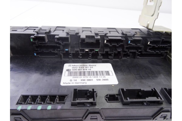0025459701 CAJA RELES / FUSIBLES MERCEDES-BENZ CLASE C (BM 203) BERLINA