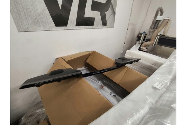 Spoiler deportivo para puertas dobles traseras Ford Transit Custom neg