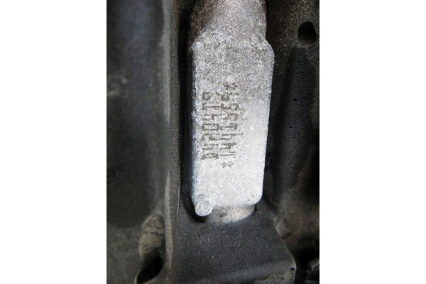 VOLVO V60 S60 II LIFT 2 0D ENGINE SET D4204T9 13 Part manufacturer Volvo OE
