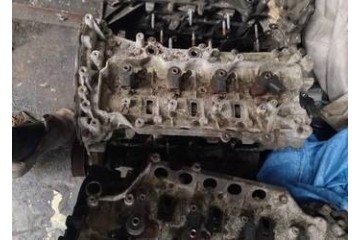 RENAULT hit Opel vivaro 2 0DCI M9R engine INJECTIONS