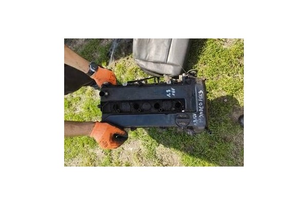 FORD MONDEO MK3 1 8 16V engine motor CHBA