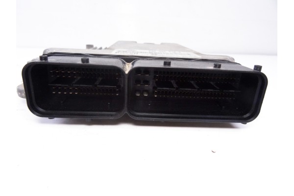 03G906016B  CENTRALITA MOTOR UCE VOLKSWAGEN GOLF V (1K1)(10.2003) Trendline 2004 03G906016B 210069 VOLKSWAGEN - 1