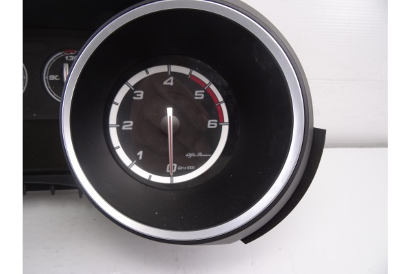 50527456 CUADRO INSTRUMENTOS ALFA ROMEO GIULIETTA (191) Distinctive 2013 50527456 210271 ALFA ROMEO - 3