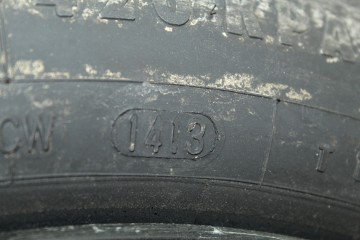 T125/80R17 99M NEUMATICO REPUESTO ALFA ROMEO GIULIETTA (191) Distinctive 2013 T125/80R17 99M 210280 ALFA ROMEO - 2