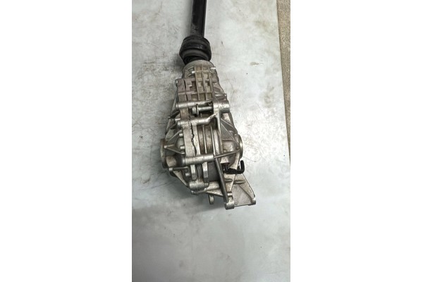 FRONT DIFFERENTIAL MASERATI GRECALE 2 0 Turbo 06701542640 980880026133422 Installation side multipurpose