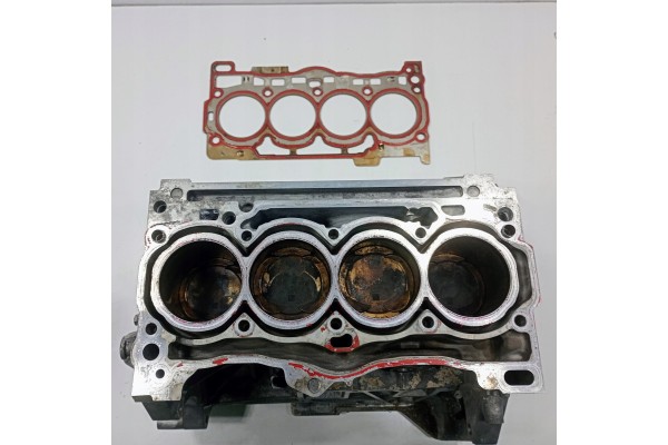 Motor 1.5 TSI Skoda Octavia 2022 con 30000 km - Buje Dañado