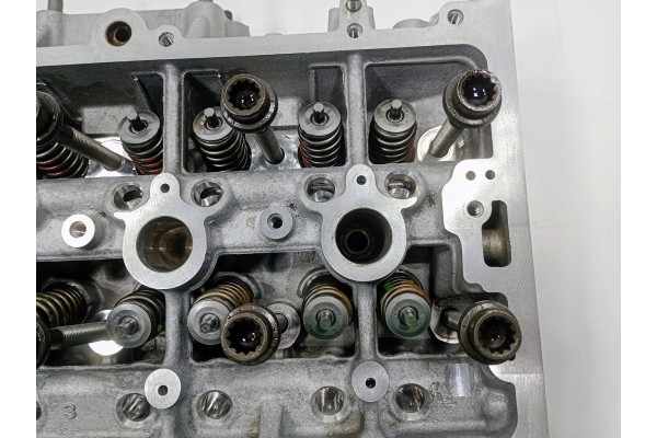 Motor 1.5 TSI Skoda Octavia 2022 con 30000 km - Buje Dañado