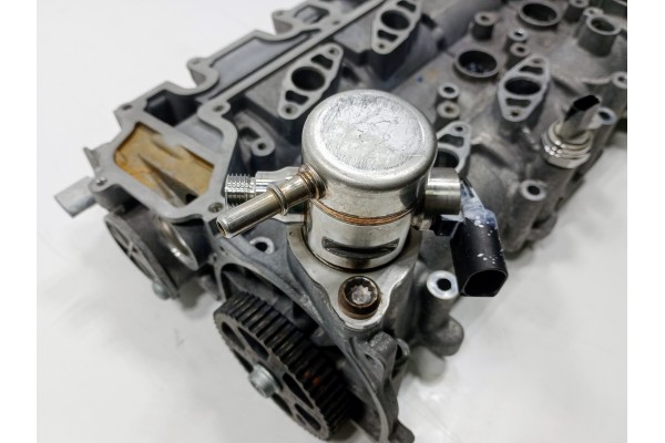 Motor 1.5 TSI Skoda Octavia 2022 con 30000 km - Buje Dañado