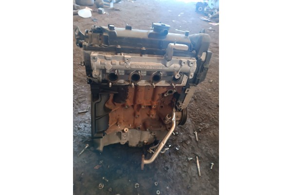 Renault Kadjar engine 1 5 dci post Catalog number of the part 8957 SPOG