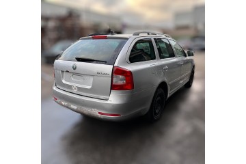 SKODA OCTAVIA COMBI (1Z5) Ambition