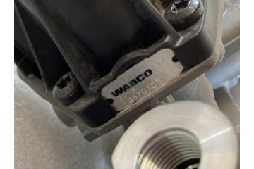 WABCO Ctyrcestny ochranny ventil viceokruhovy ochranny ventil 9347050210 Catalog number of the part 9347050210