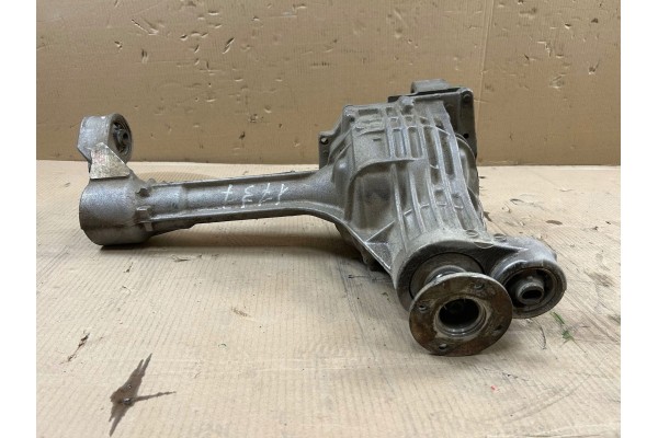 2010 Nissan Navara D40 Front differential NA Installation side multipurpose