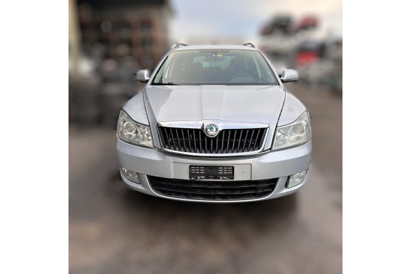 SKODA OCTAVIA COMBI (1Z5) Ambition