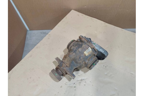 2008 BMW 5 E60 E61 Rear differential 33107570475 Installation side rear