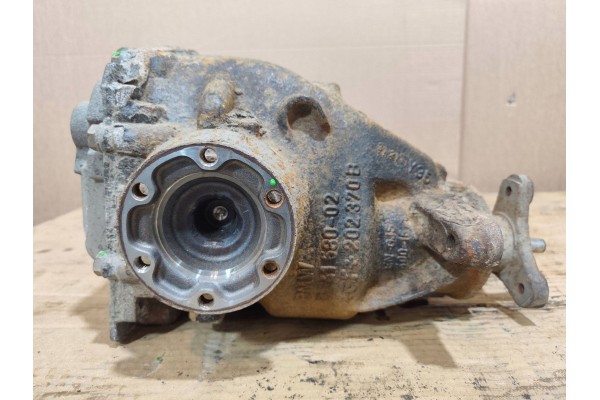 2011 BMW 3 E90 E91 Rear differential 7566185 Catalog number of the part 7566185