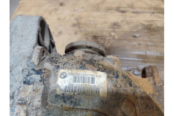 2011 BMW 3 E90 E91 Rear differential 7566185 Installation side rear