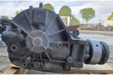 REAR DIFFERENTIAL REAR MASERATI GHIBLI QUATTROPORTE 6490014190 670039125 Catalog number of the part MASERATI 6490014190 MASERATI