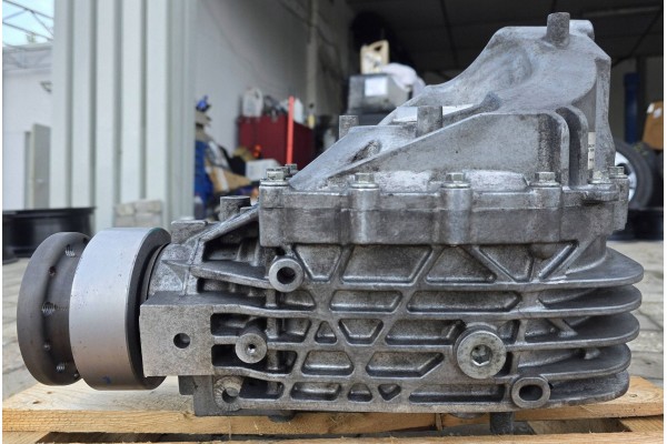 REAR DIFFERENTIAL REAR MASERATI GHIBLI QUATTROPORTE 6490014190 670039125 Installation side multipurpose
