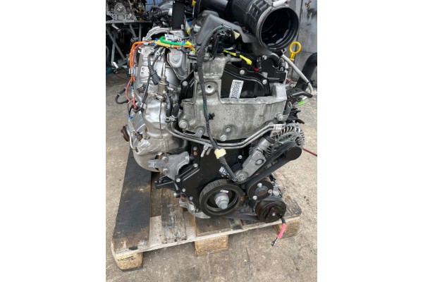 ENGINE HIT III 2 0 DCI M9R 717 COMPLETE Car type cargo vans passenger cars