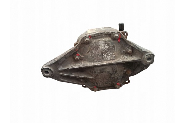 2013 Mercedes Benz E W212 Rear differential A2043510308 Installation side multipurpose