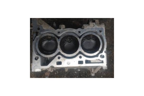 TOYOTA YARIS AYGO C1 107 1 0 1KR down engine block wal pistons engine