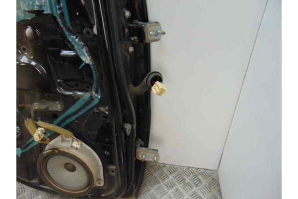 NEGRA PUERTA TRASERA IZQUIERDA TOYOTA RAV4 (A2) 2.0 D-4D Sol 4X4 (2003) 2004 NEGRA 188546 TOYOTA - 5