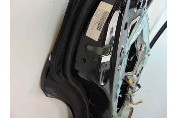 NEGRA PUERTA TRASERA IZQUIERDA TOYOTA RAV4 (A2) 2.0 D-4D Sol 4X4 (2003) 2004 NEGRA 188546 TOYOTA - 6