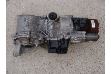 BRIDGE REAR VOLVO V70 III AWD 2 4 D P1216545 Car type passenger cars