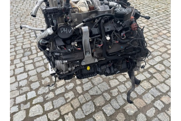 COMPLETE ENGINE AUDI RSQ8 LAMBORGHINI URUS BENTLEY BENTAYGA DHU Engine type petrol