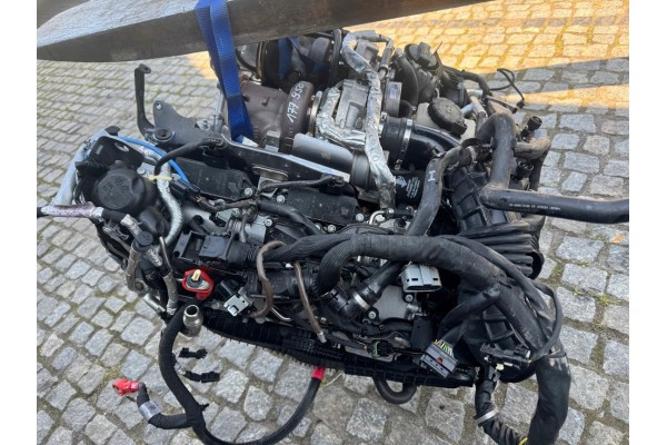 Engine Komple ASTON MARTIN VANTAGE 4 0 177950 V8 375kW 510HP ENGINE 177 950 Packaging status replacement