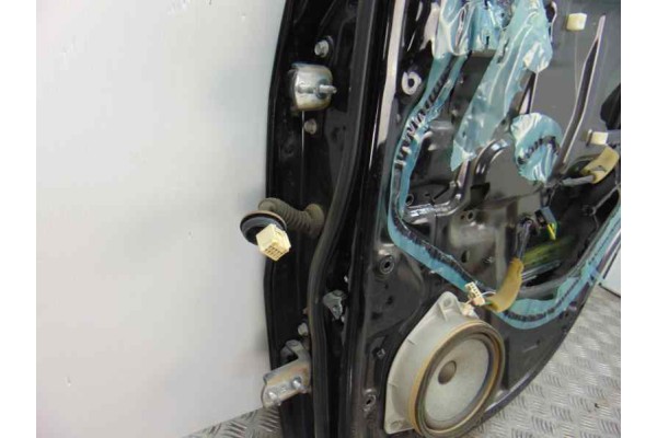 NEGRA PUERTA TRASERA DERECHA TOYOTA RAV4 (A2) 2.0 D-4D Sol 4X4 (2003) 2004 NEGRA 188545 TOYOTA - 4