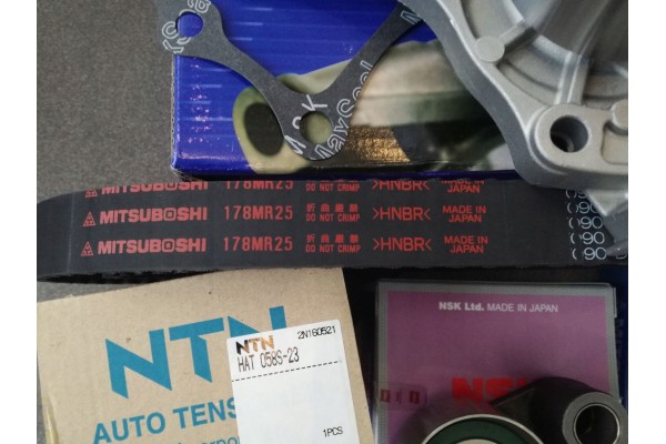 TIMING PUMP TOYOTA AVENSIS COROLLA RAV4 2 0D4D Part manufacturer Aisin