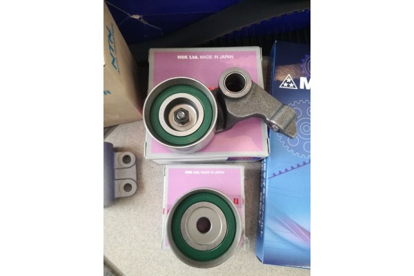 TIMING PUMP TOYOTA AVENSIS COROLLA RAV4 2 0D4D Car type passenger cars