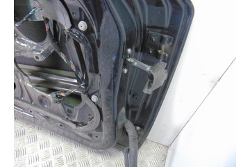 NEGRA PUERTA DELANTERA IZQUIERDA BMW SERIE 1 BERLINA (E81/E87) 118d 2007 NEGRA 188710 BMW - 2