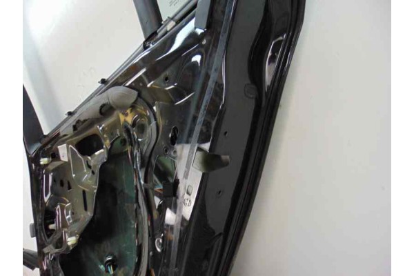 NEGRA PUERTA TRASERA DERECHA BMW SERIE 1 BERLINA (E81/E87) 118d 2007 NEGRA 188711 BMW - 3