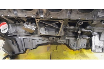 Mercedes 6 3 AMG V8 M156 dobry stan A1560114201 Engine type petrol