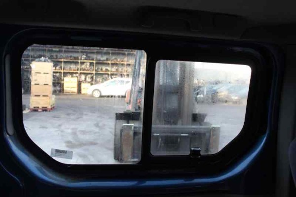  NO IDENTIFICADO OPEL VIVARO Combi 2.7t  Corto 2004 170801 OPEL - 7