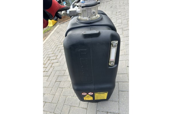 Hydraulic tank Fassi HDS crane 135340 Part manufacturer Volvo OE