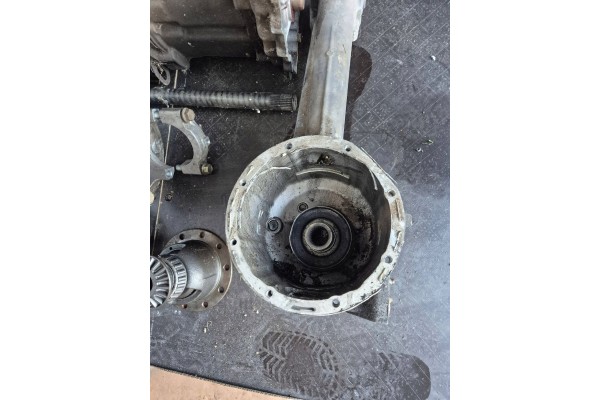 Front differential Front Suzuki Vitara ET TA front bridge 1 6 16v Catalog number of the part COV621